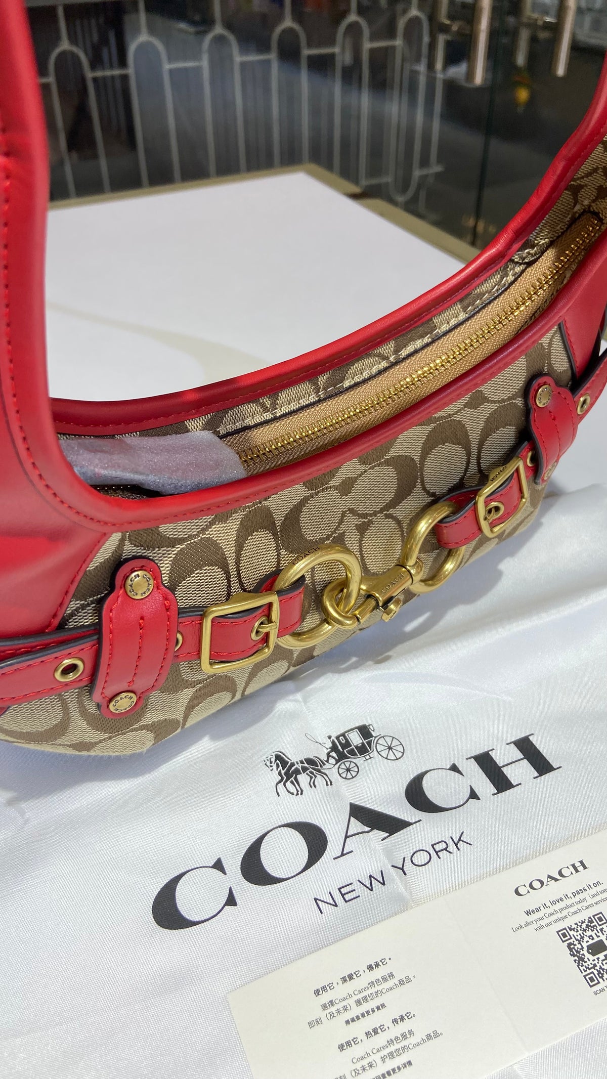 Classic Monogram Shoulder bag
