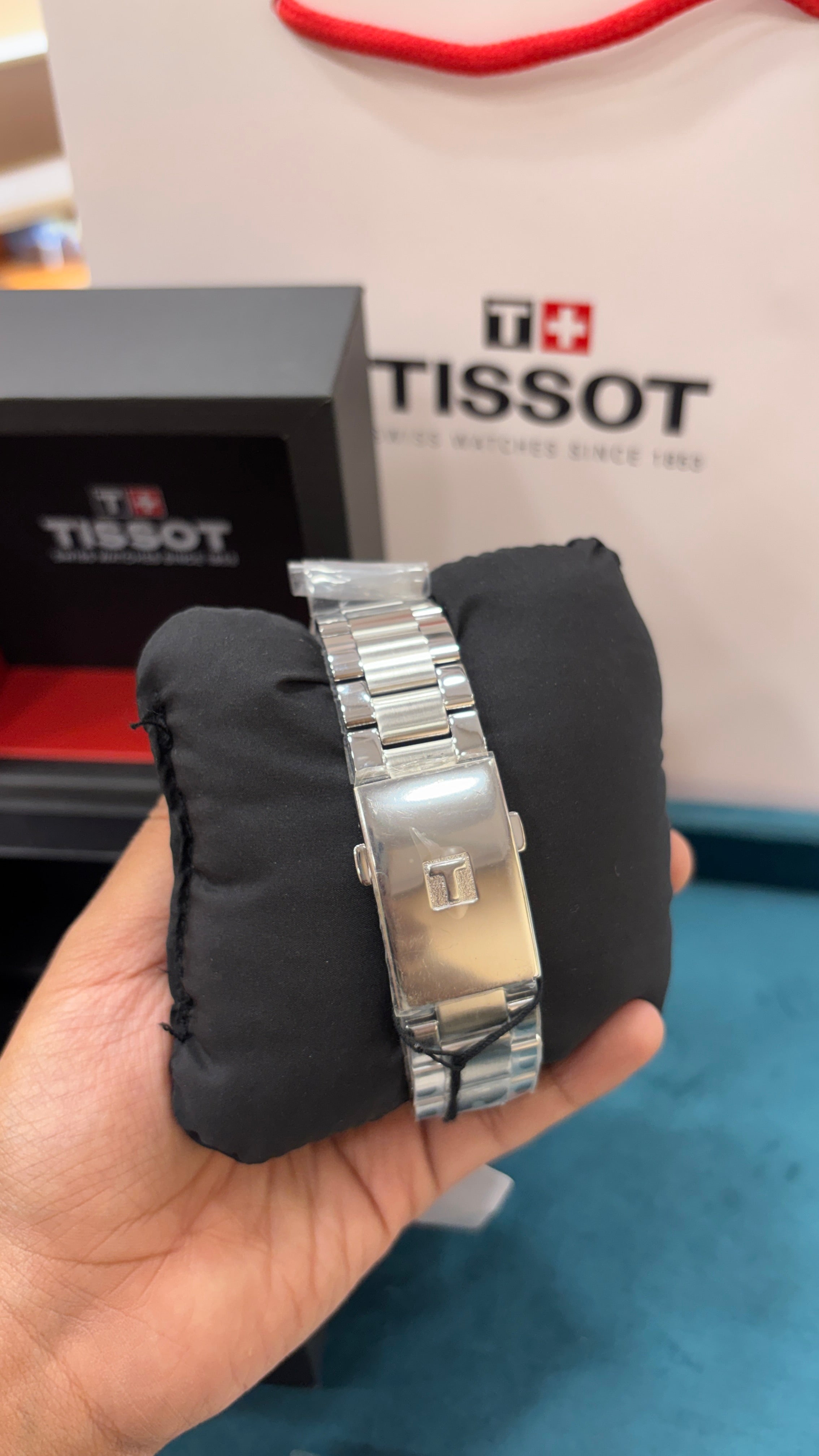 TISSOT CHRONO XL CLASSIC
T116.617.11.092.00