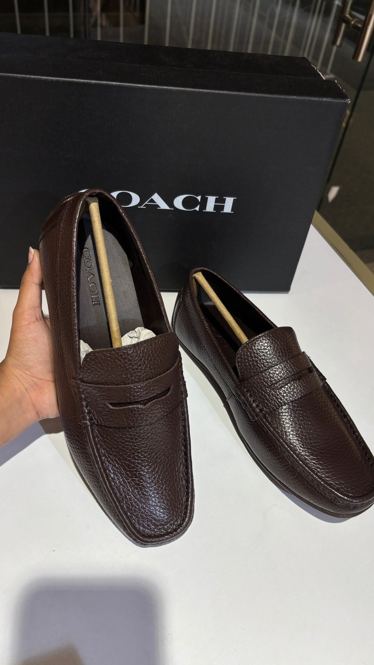 Classic Pebble Grain Leather Loafers – Dark brown