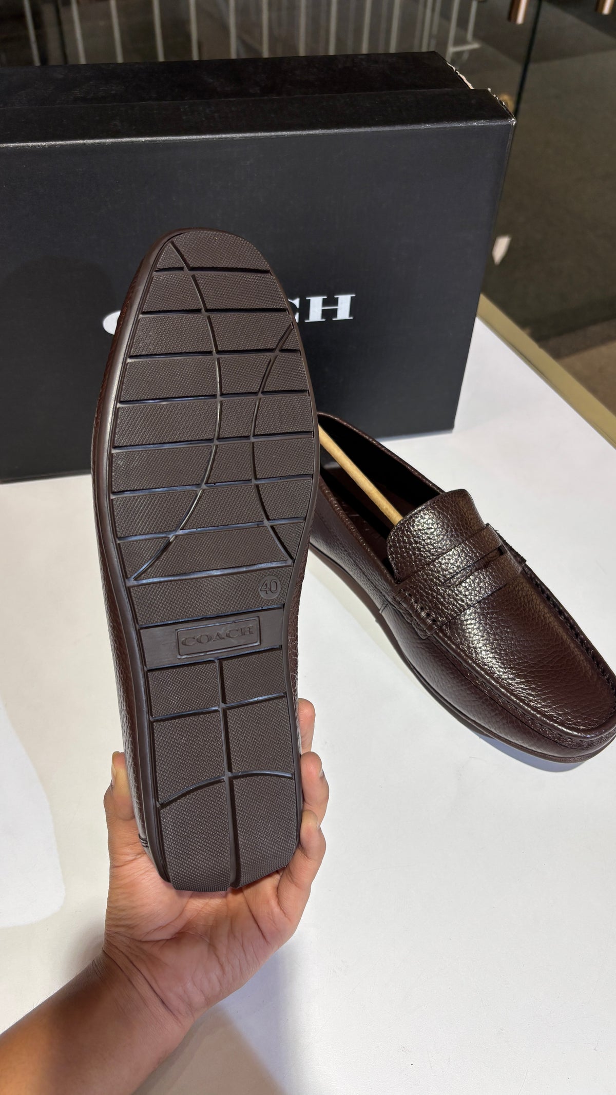 Classic Pebble Grain Leather Loafers – Dark brown