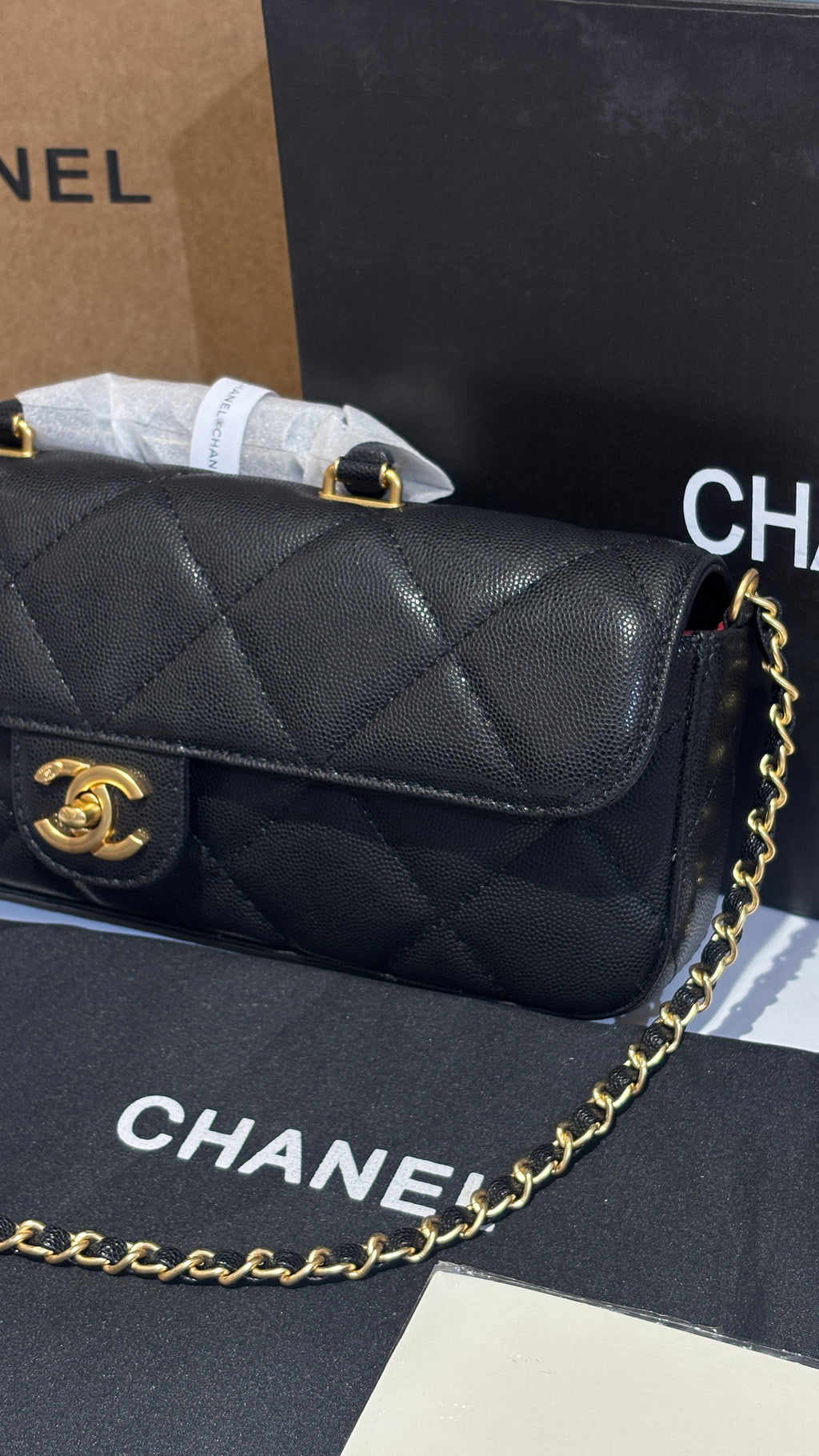 Vintage Inspired Quilted sling bag