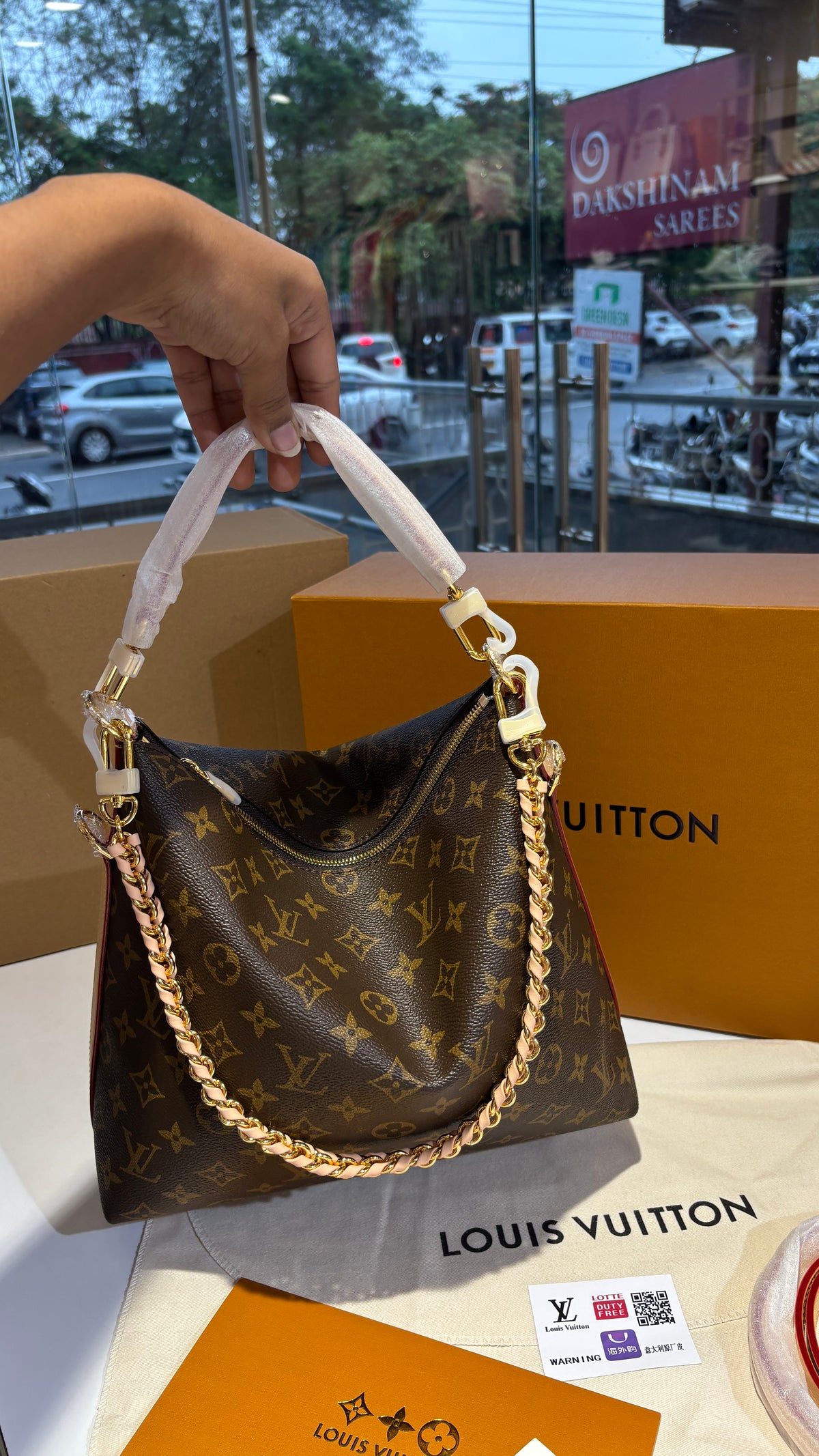 Monogram Chain multipass Bag