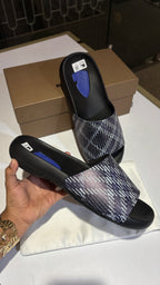 Classic Check Patterned Slides