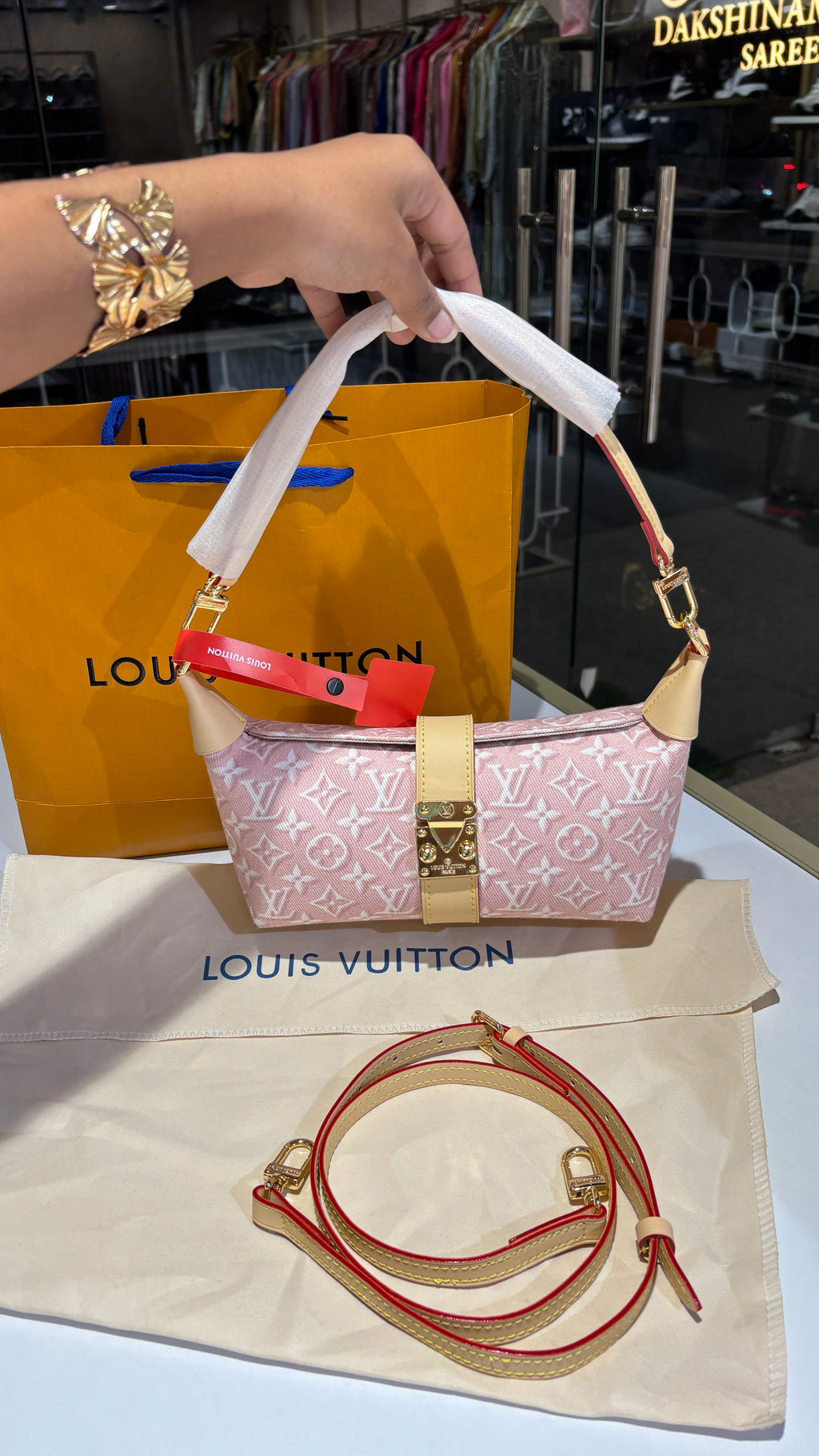 Pastel Pink Patterned Buckle Shoulder Bag