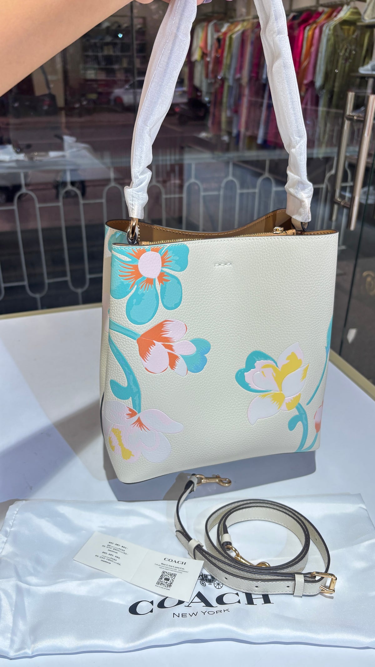 Floral print bucket bag