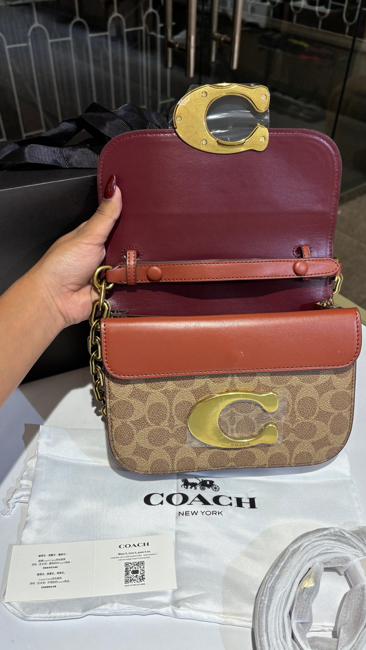 Structured Dual Tone Chain Shoulder Bag