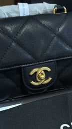 Vintage Inspired Quilted sling bag