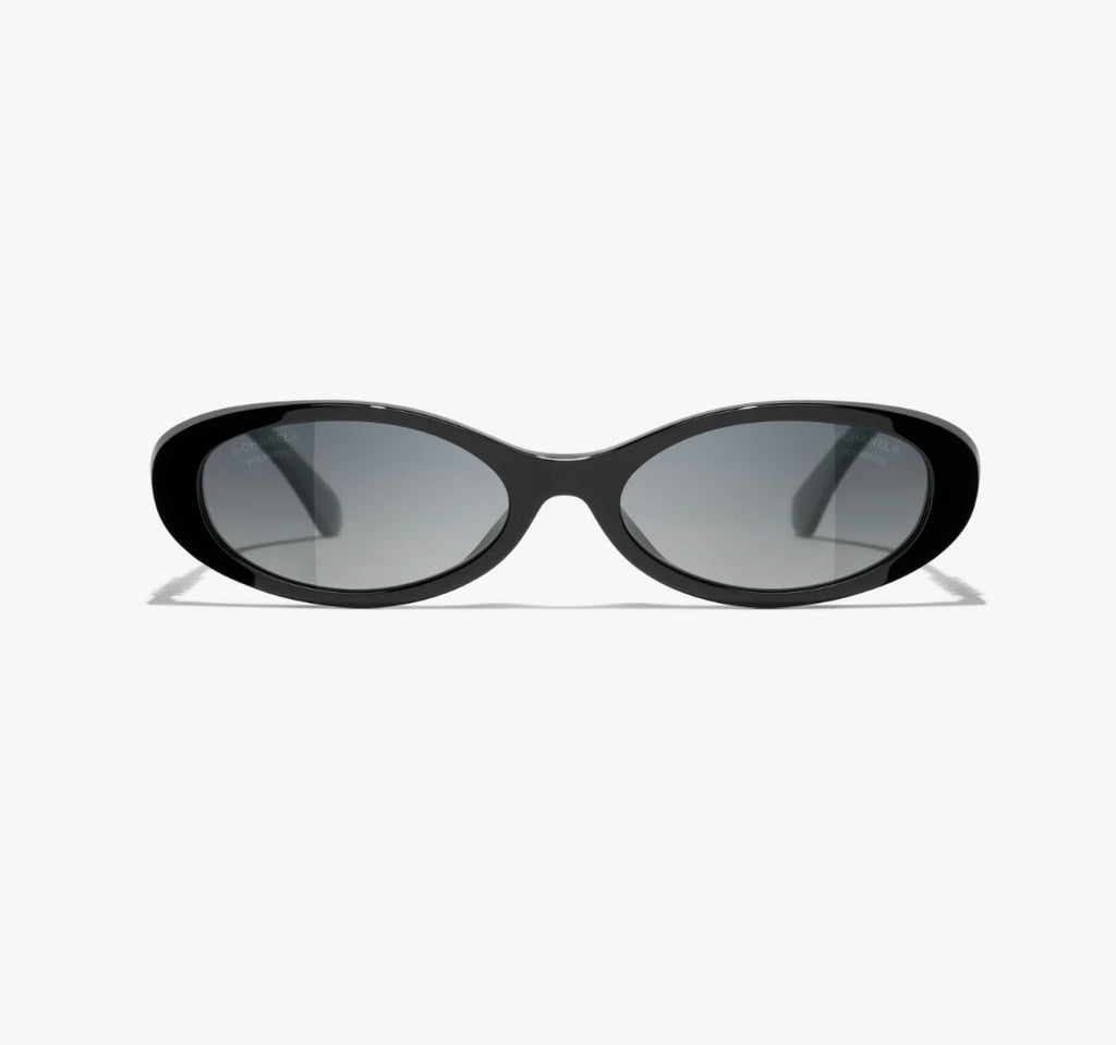 Oval sunglasses CH5565