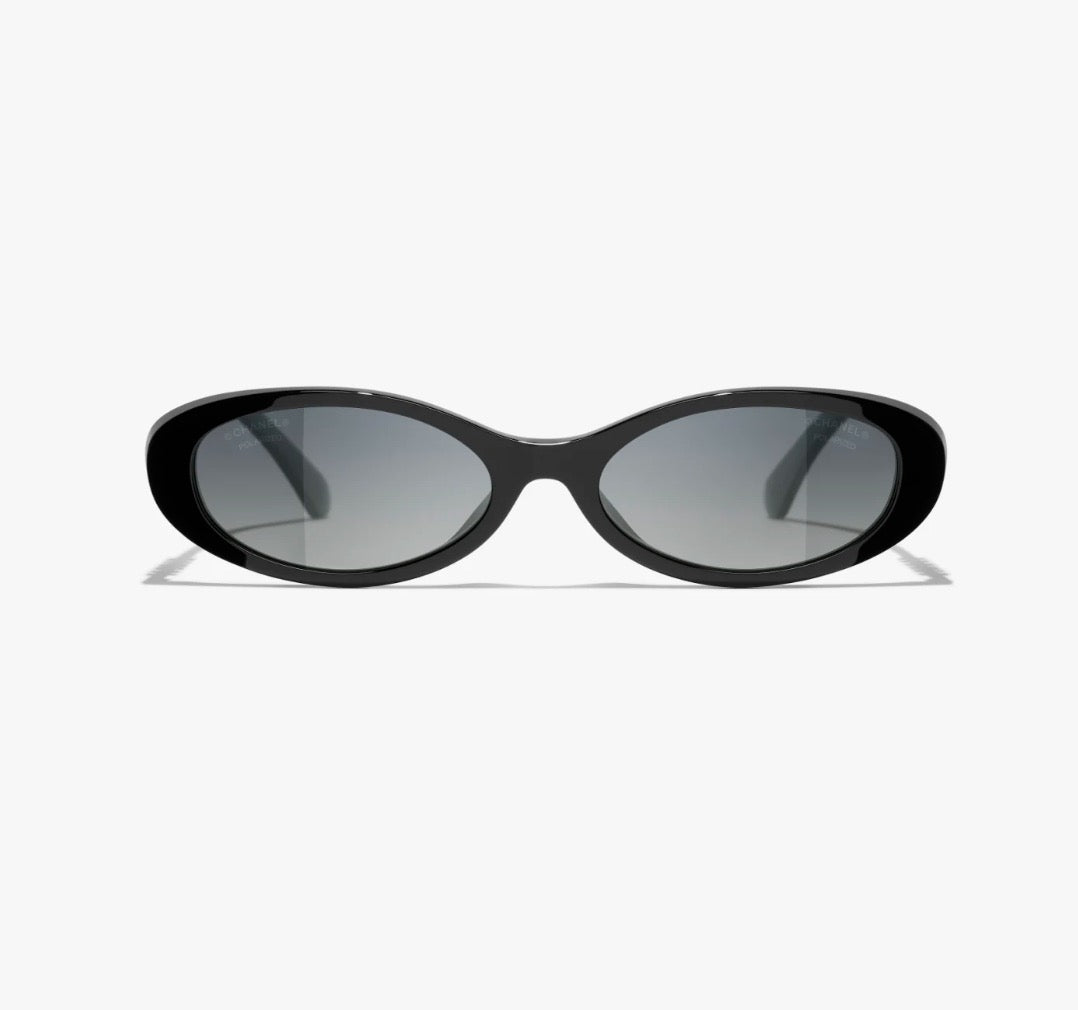 Oval sunglasses CH5565