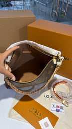 Monogram Chain multipass Bag