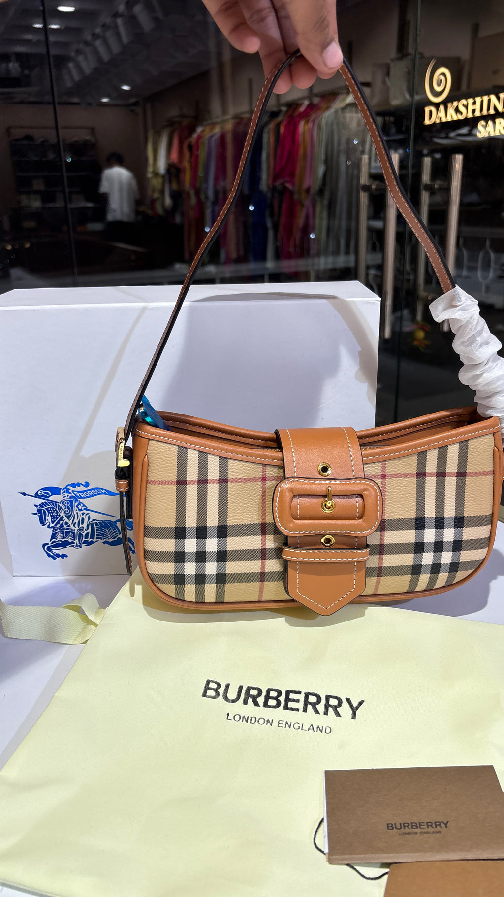 Signature Check Detail Shoulder bag