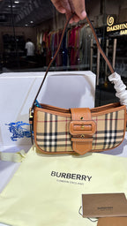 Signature Check Detail Shoulder bag