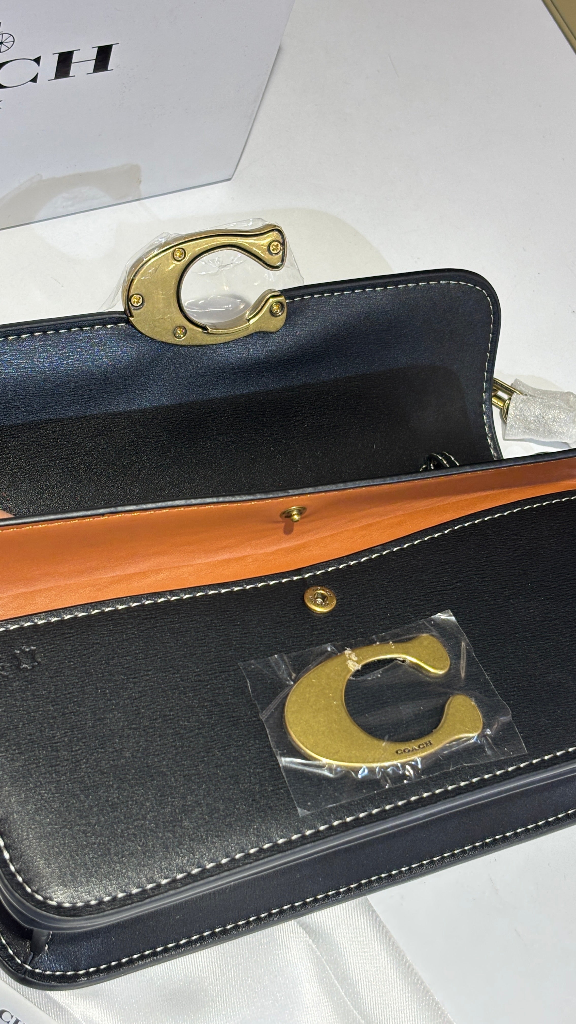 Black shoulder bag with Gold Chain and crossbody strap