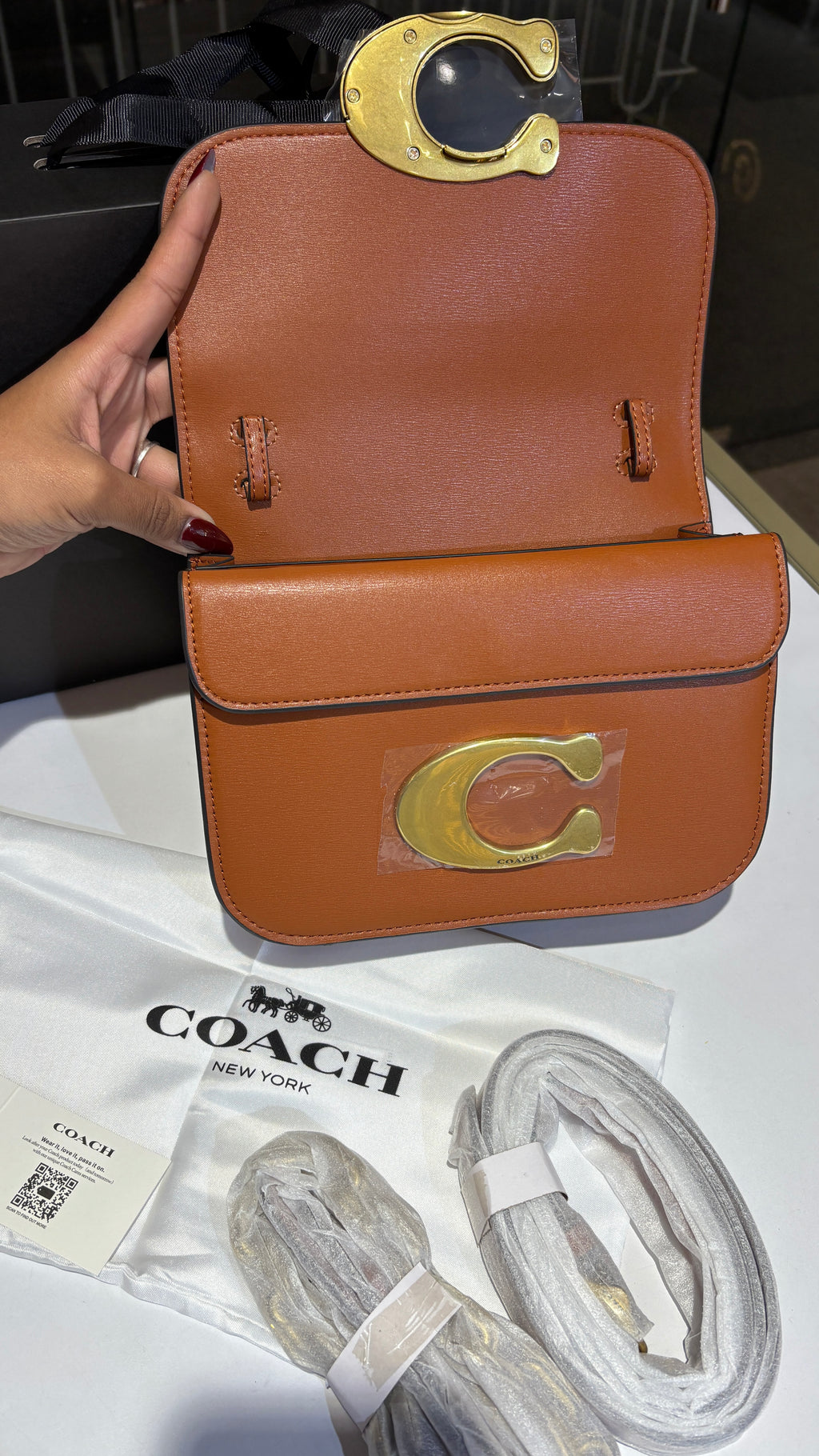 Structured Tan Chain Shoulder Bag