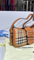 Signature Check Detail Shoulder bag