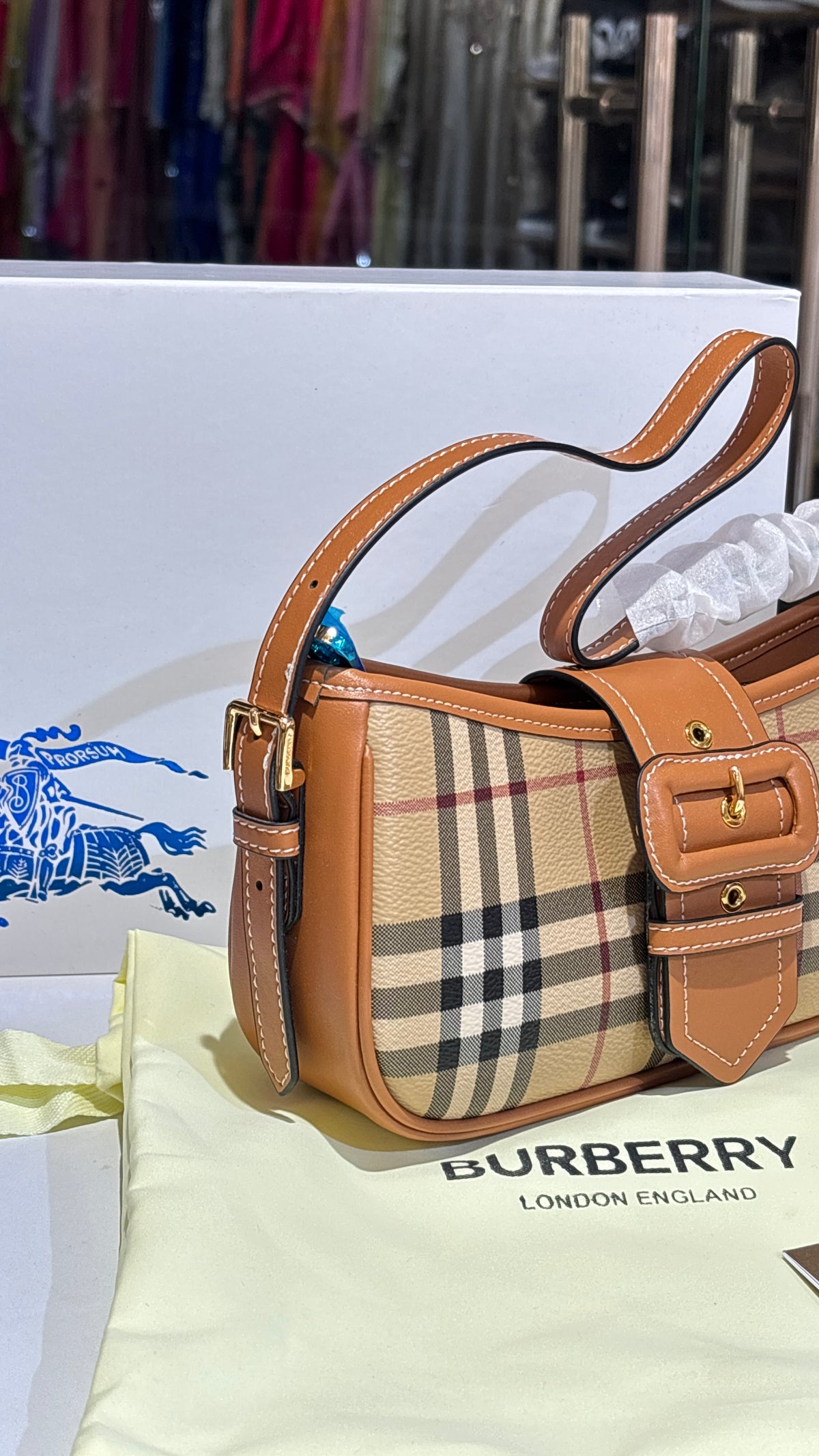 Signature Check Detail Shoulder bag