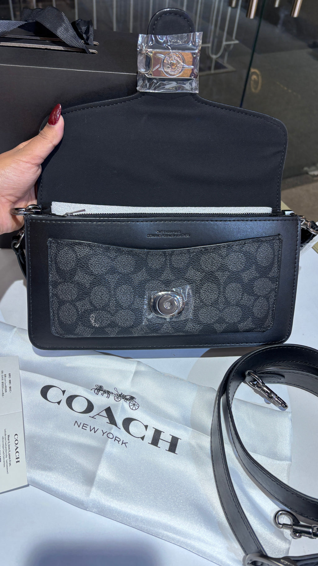 Black monogram tabby bag with 2 straps