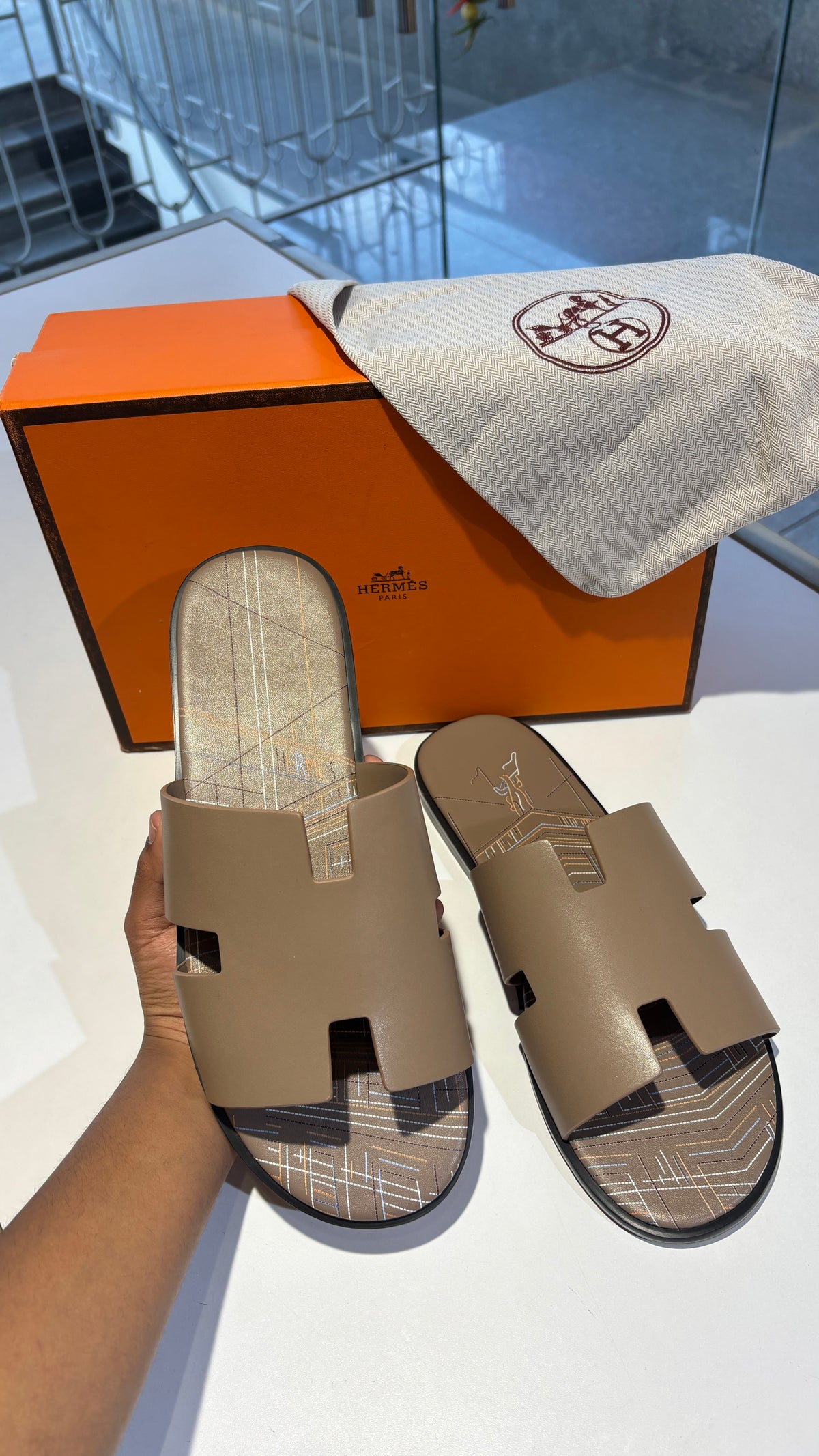 Classic Monogram Print Slides