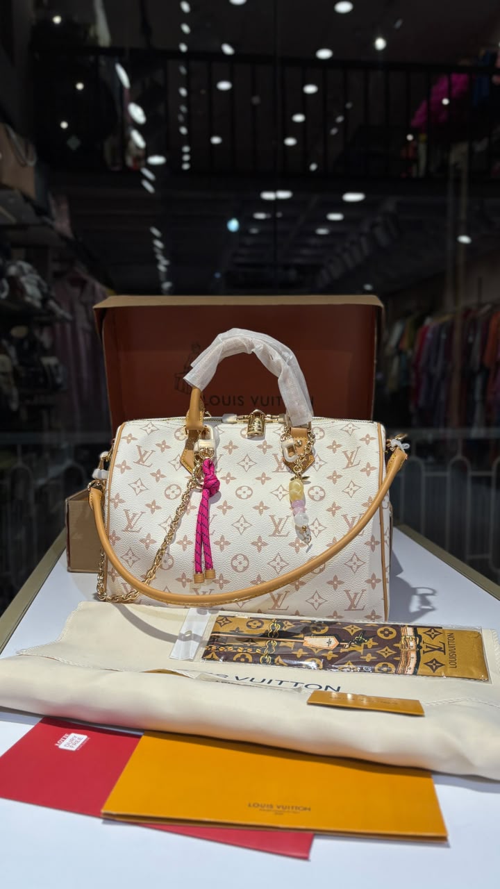 Classic Monogram speedy Tote Bag with Detachable Strap & Coin Pouch