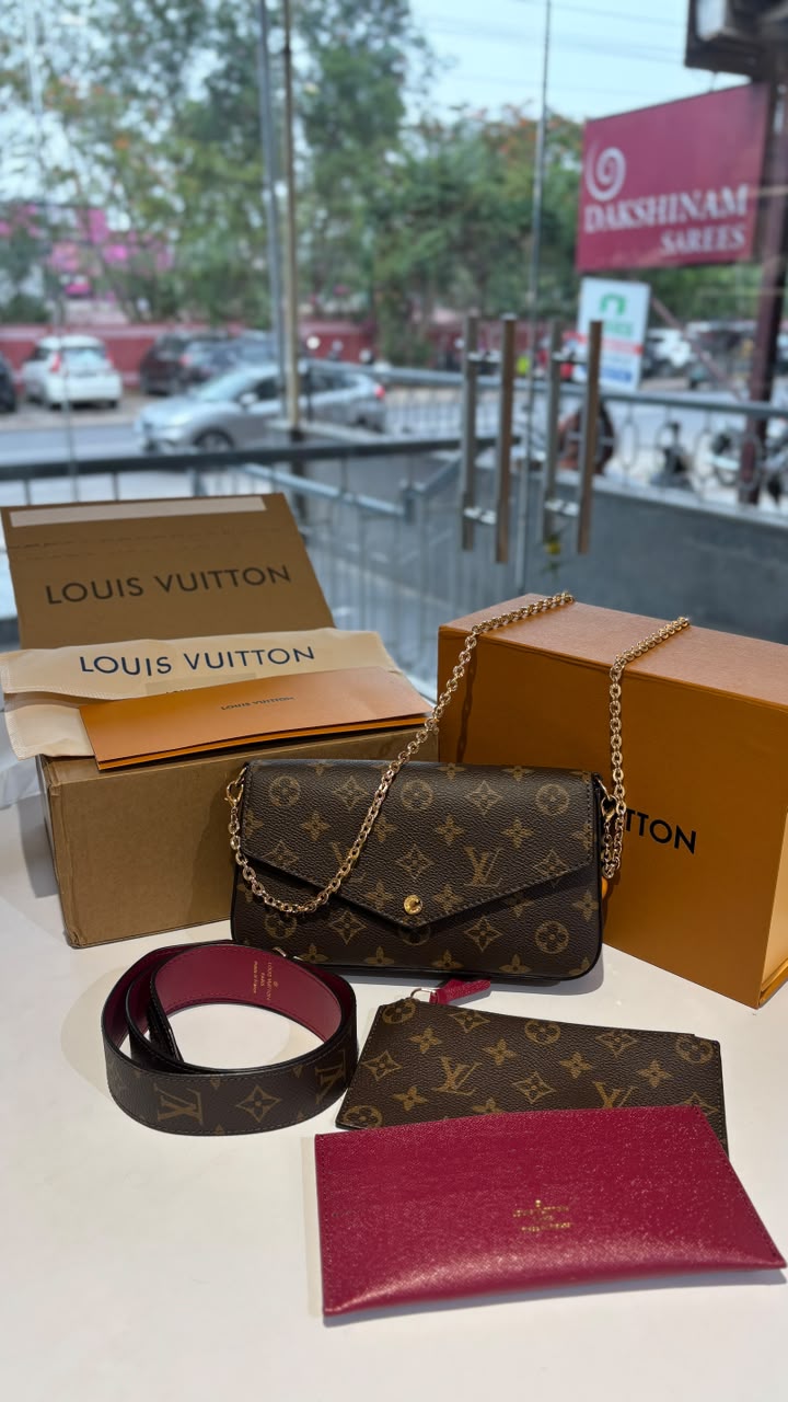 Luxury Monogram 3-in-1 Envelope with  Crossbody strap and chain